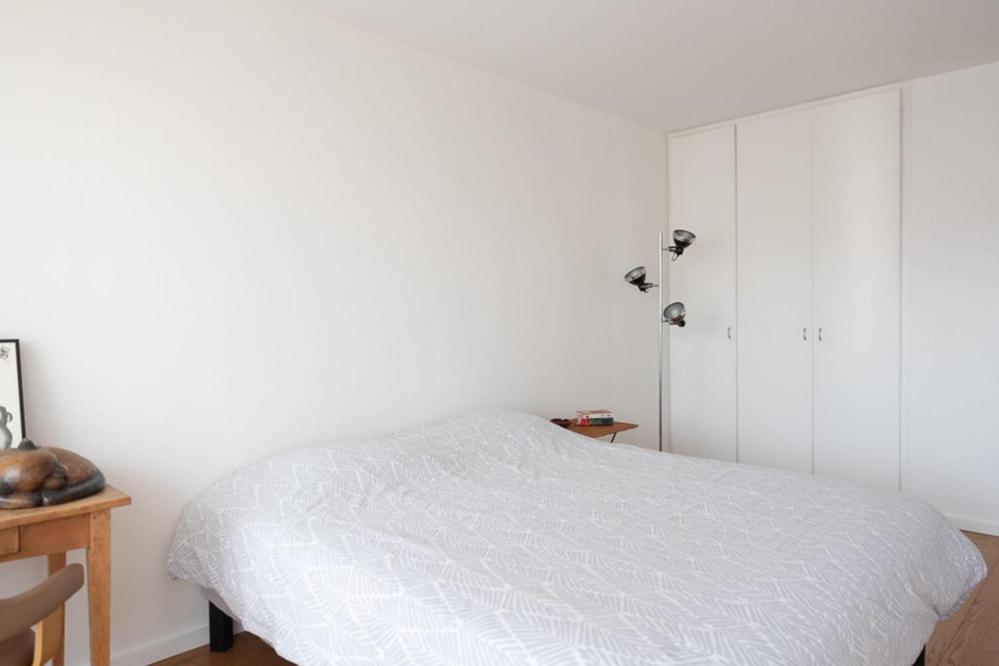 Spacious Cocoon With 2 Balconies Parigi